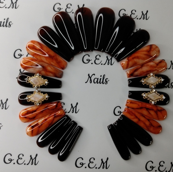 Press on nails (extra long coffin) - Picture 2 of 3